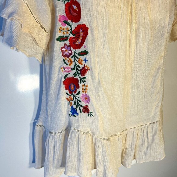 Altar'd State SZ L Ivory Embroidered Top Artsy Comfy Boho Cottage Feminine 70's - Picture 6 of 9